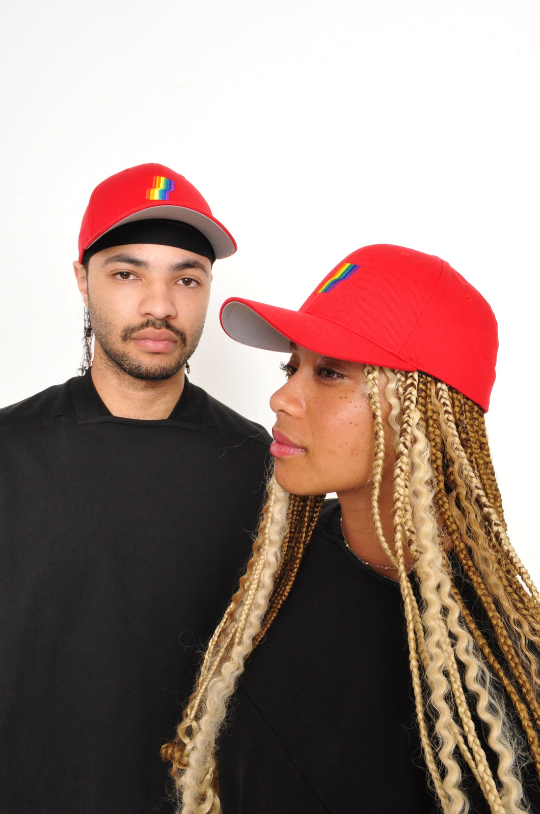 AGOGO • Casquette Fitted Rainbow