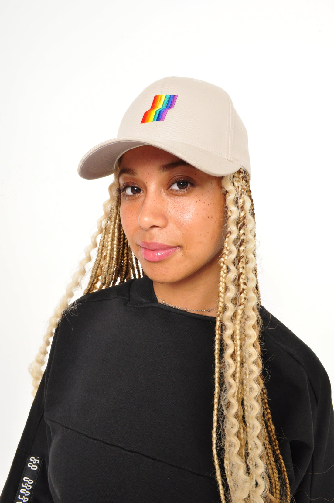 AGOGO • Casquette Fitted Rainbow