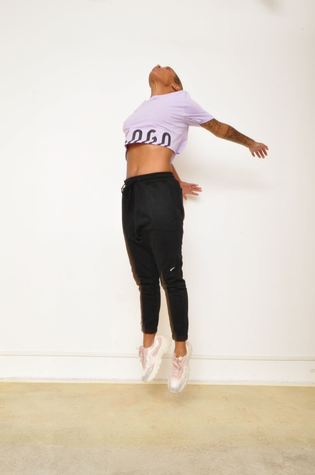 AGOGO • Crop Top Logo