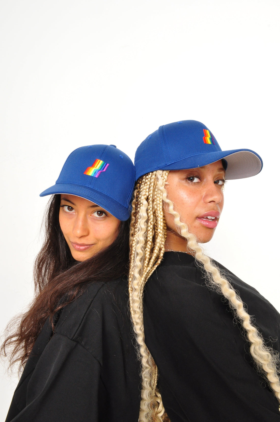 AGOGO • Casquette Fitted Rainbow