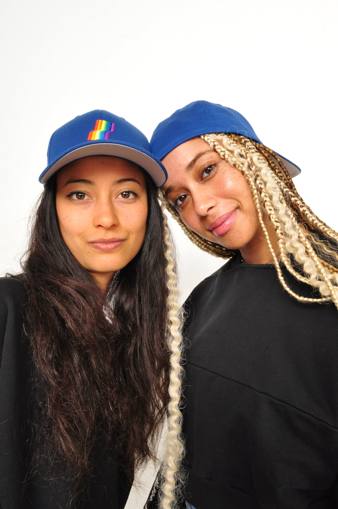 AGOGO • Casquette Fitted Rainbow