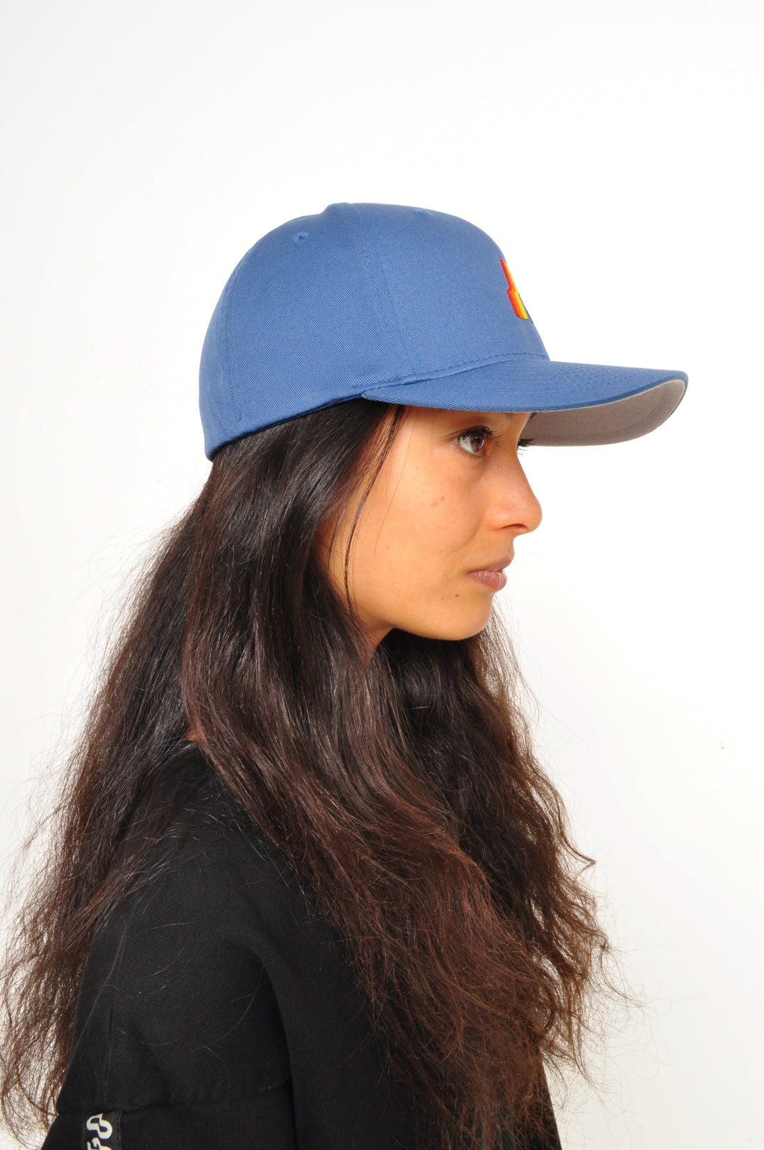 AGOGO • Casquette Fitted Rainbow