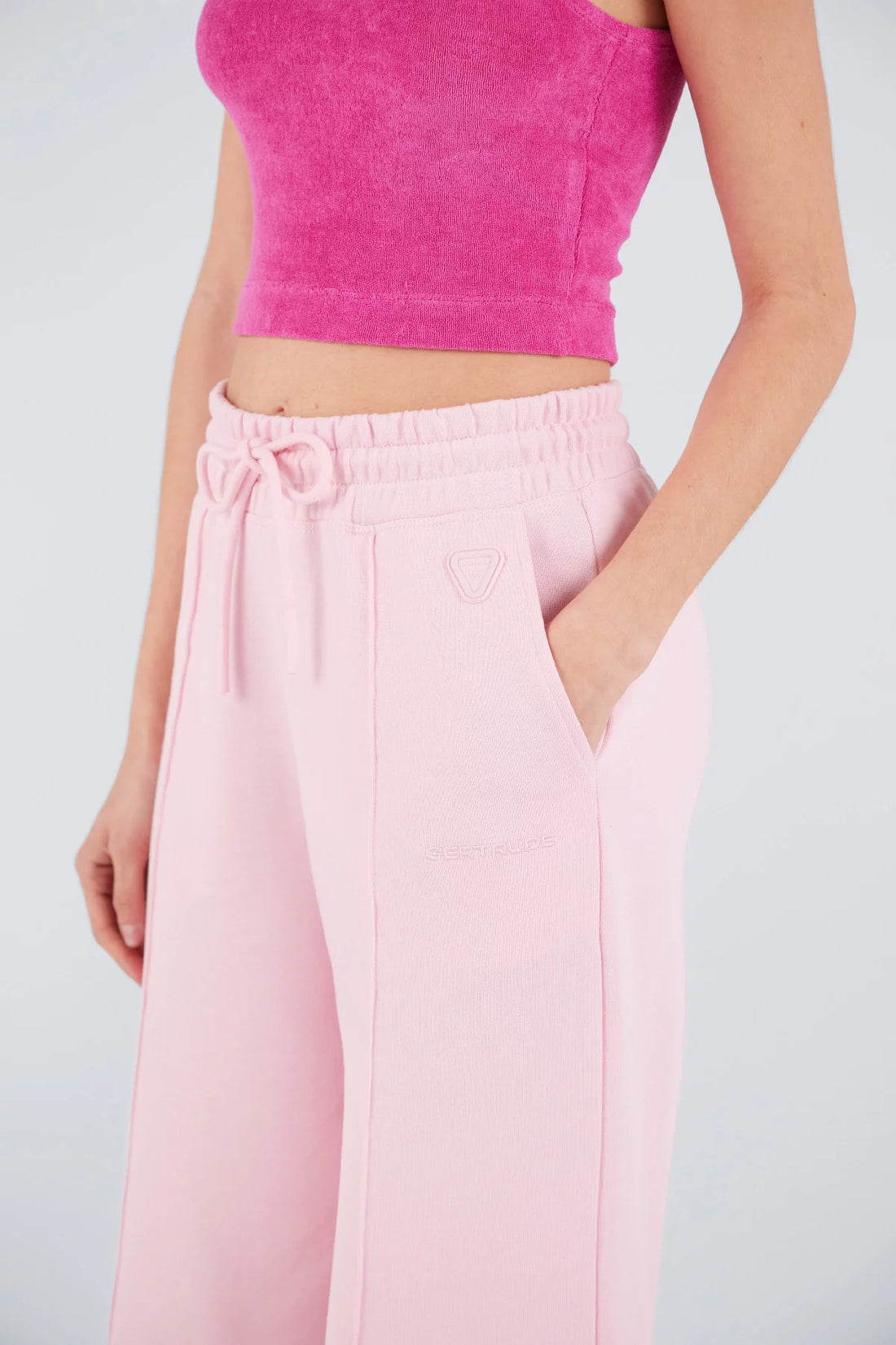 GERTRUDE • Jogging Emma